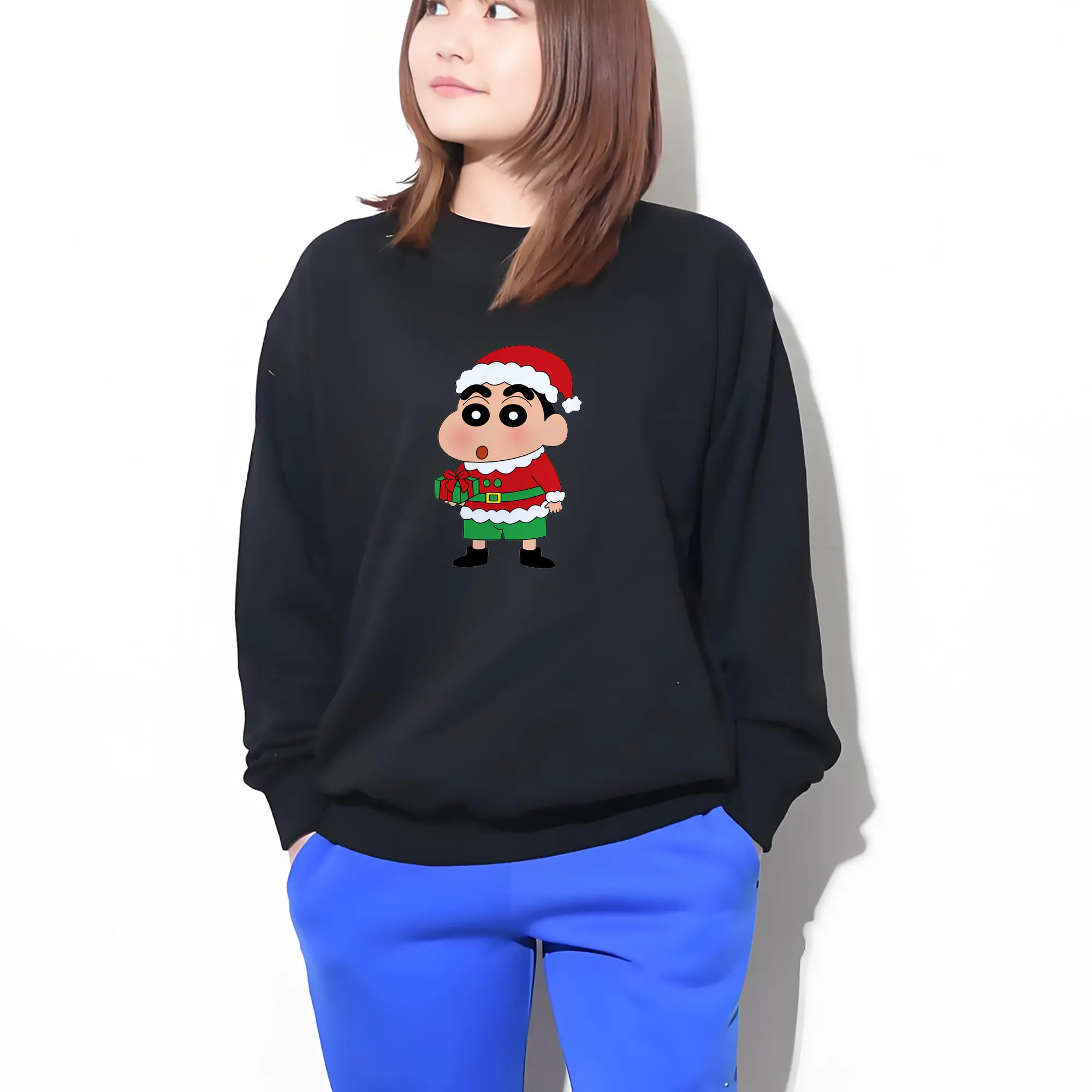 クレヨンしんちゃん クリスマスギフト🎁 小新がプレゼントを持った冬限定デザイン