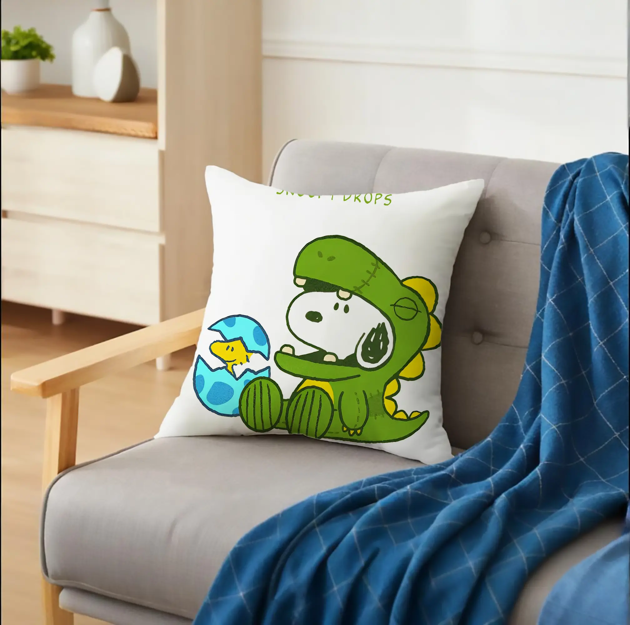 たまごから登場！ウッドストック＆恐竜スヌーピー