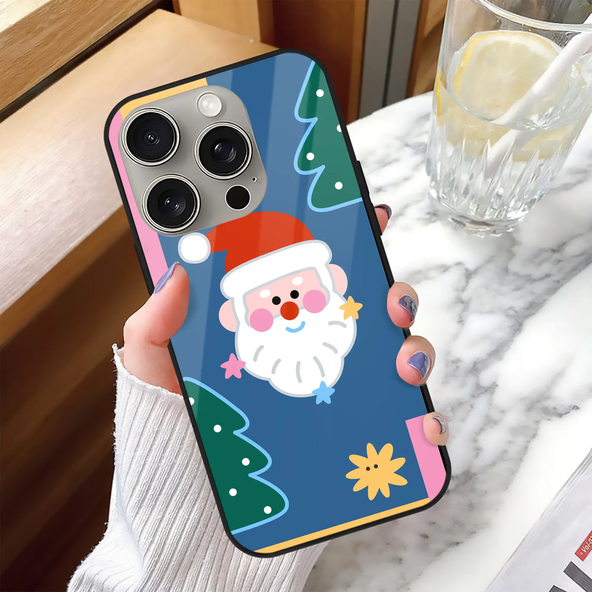 サンタクロース×クリスマスツリー｜冬限定デザインスマホ