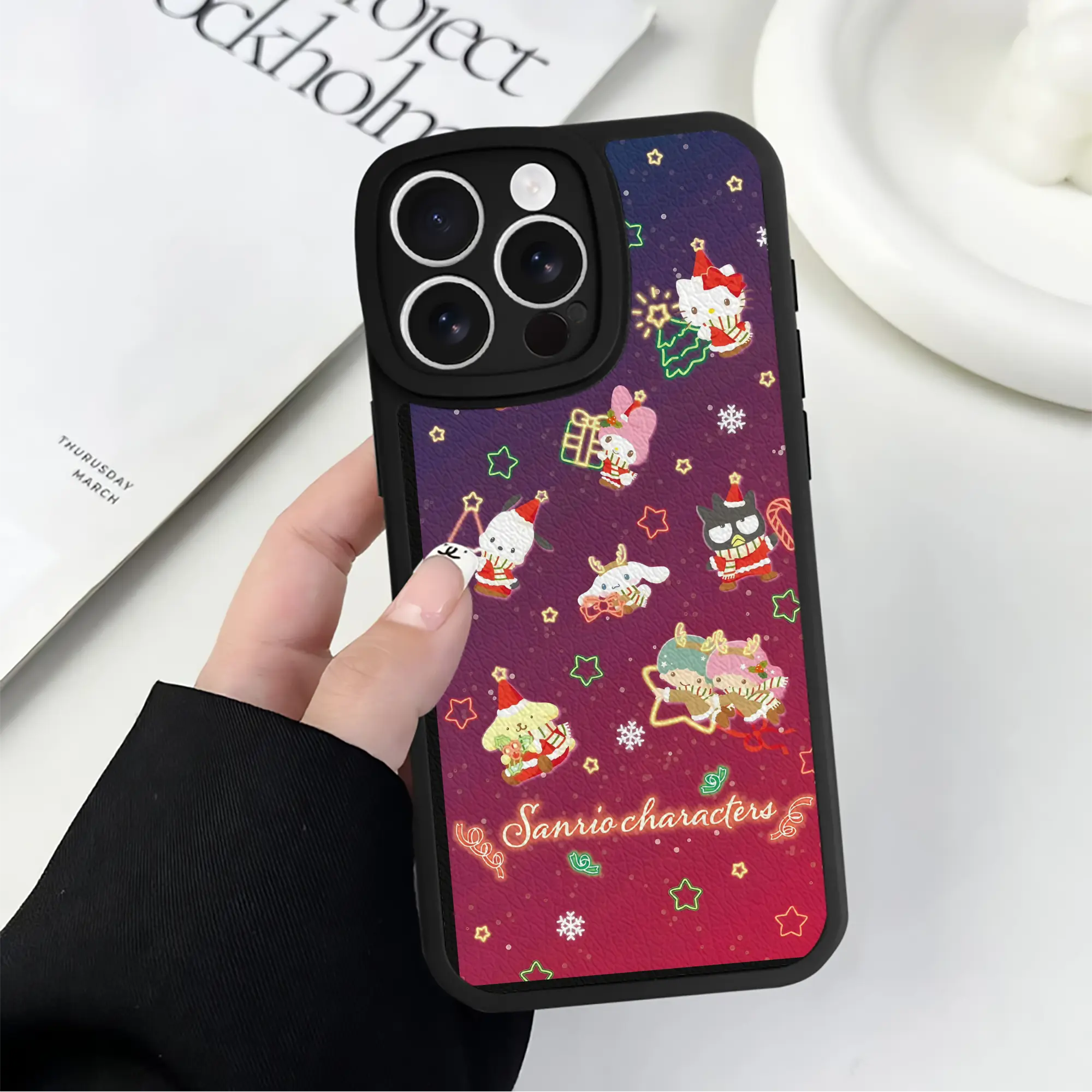 サンリオ×クリスマス限定スマホ｜冬新作